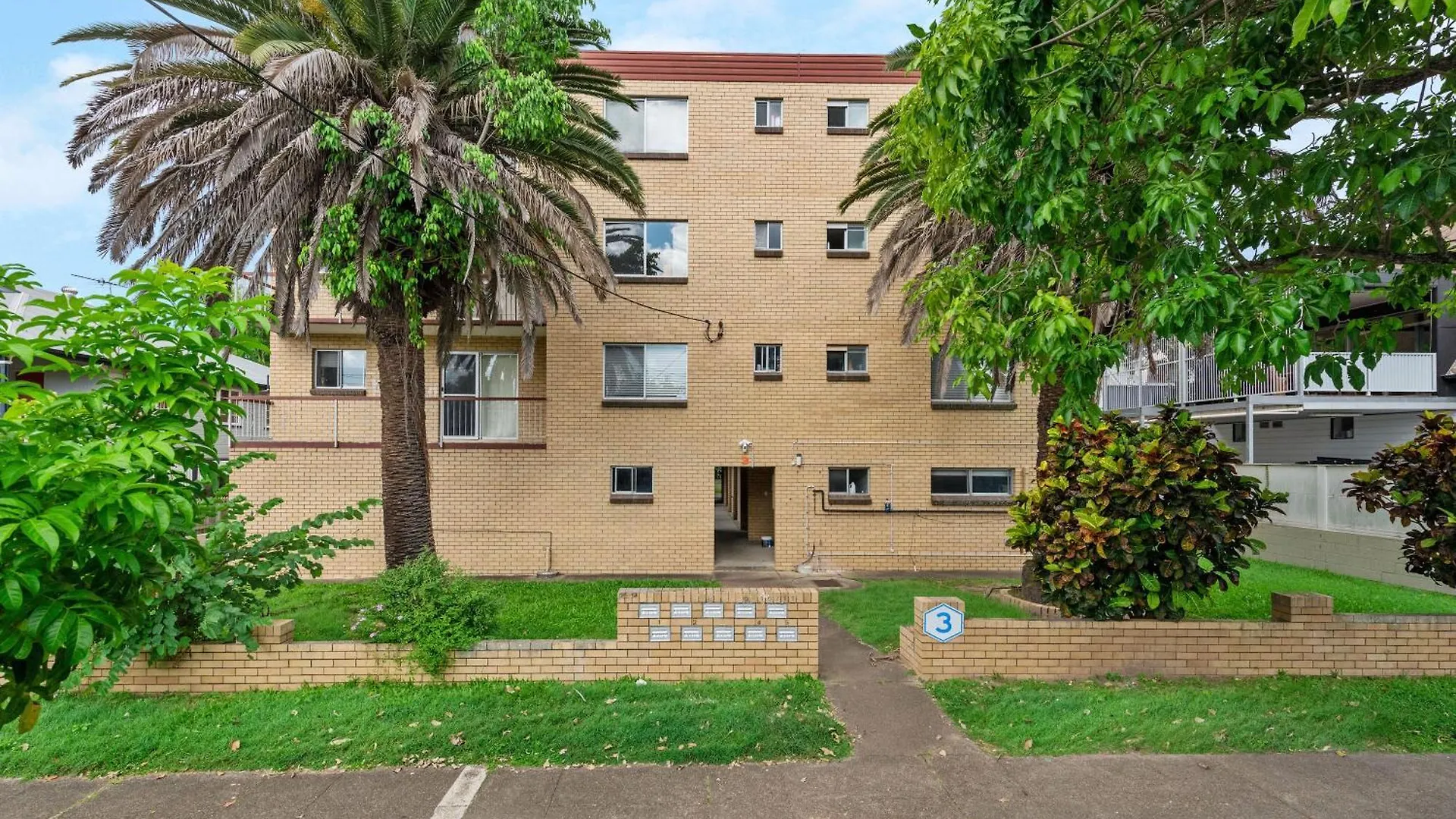 Spacious 2Brm Apt Close To Gabba With Parking & Wifi Brisbane Apartment