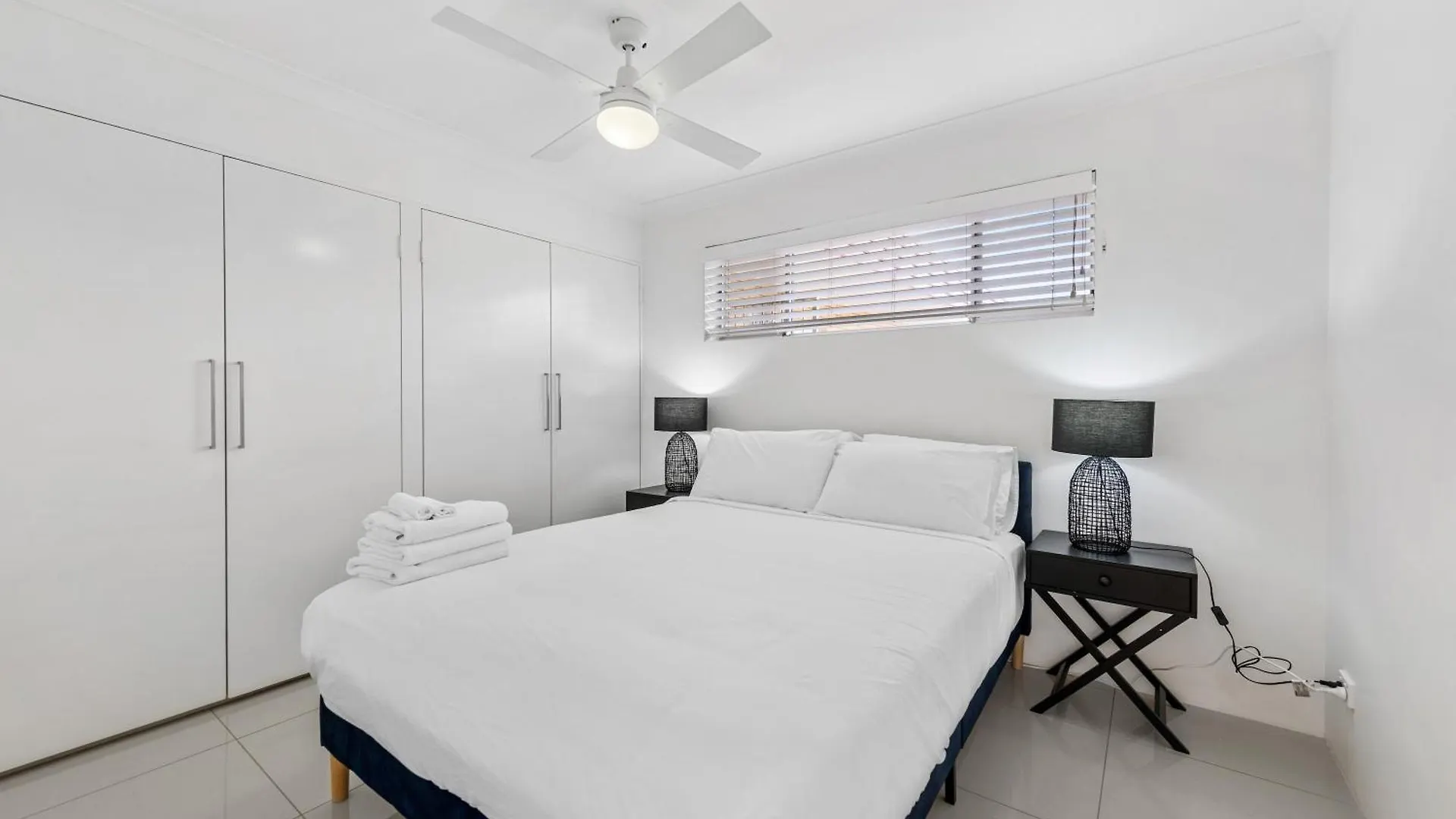 Spacious 2Brm Apt Close To Gabba With Parking & Wifi Brisbane 0*,  Australia